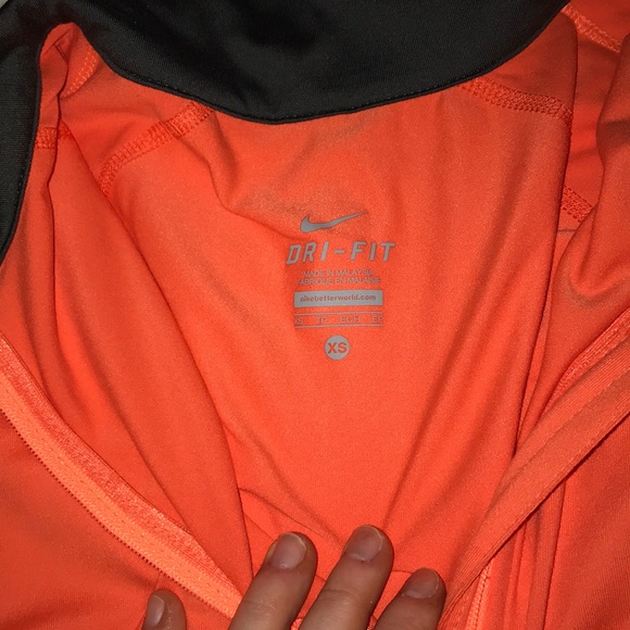 Nike Dri-Fit Running 1/4 - Picture 3 of 3